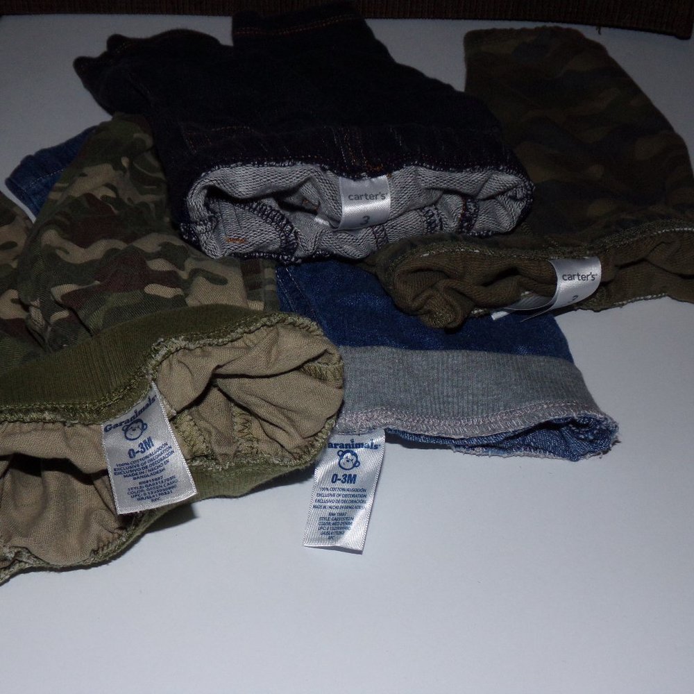 Garanimals/Carters 0-3 months shorts